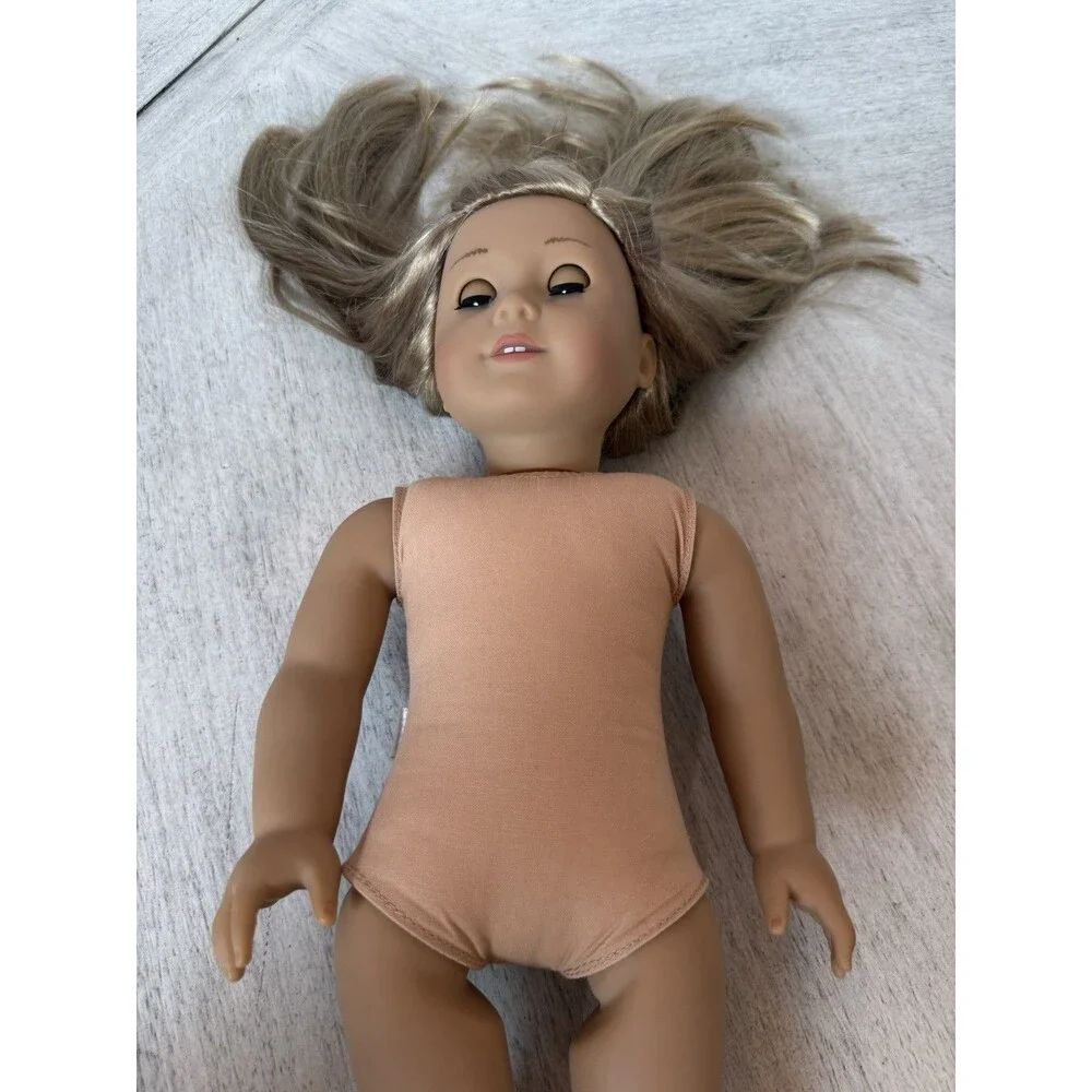 American Girl 2014 Girl of the Year Isabelle Palmer 18 inch Doll New